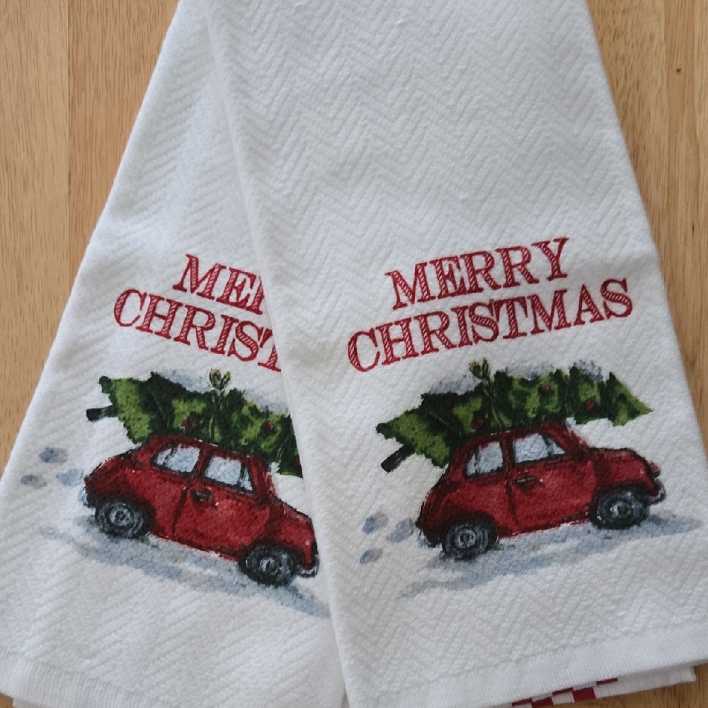 Festive Christmas Towels with Red Car Design